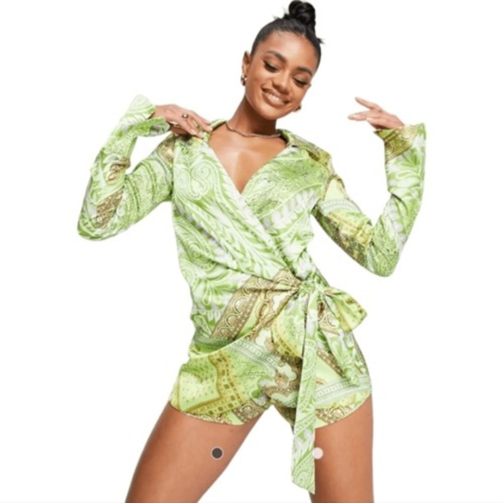 ASOS DESIGN -1014 heavy‎ satin wrap knot front romper green paisley size 4